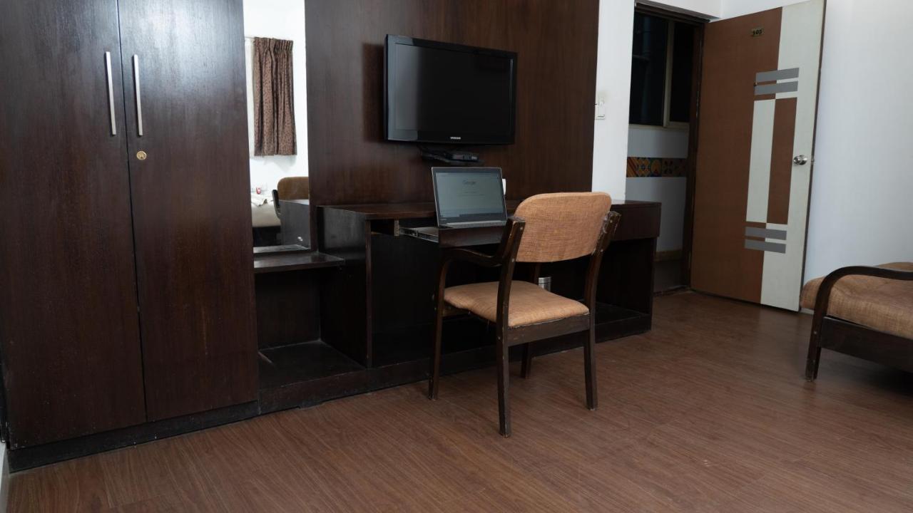 Hotel Scarlet Bangalore Exterior photo