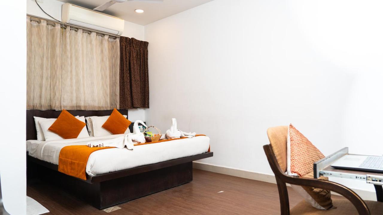 Hotel Scarlet Bangalore Exterior photo