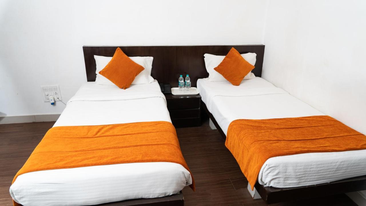 Hotel Scarlet Bangalore Exterior photo